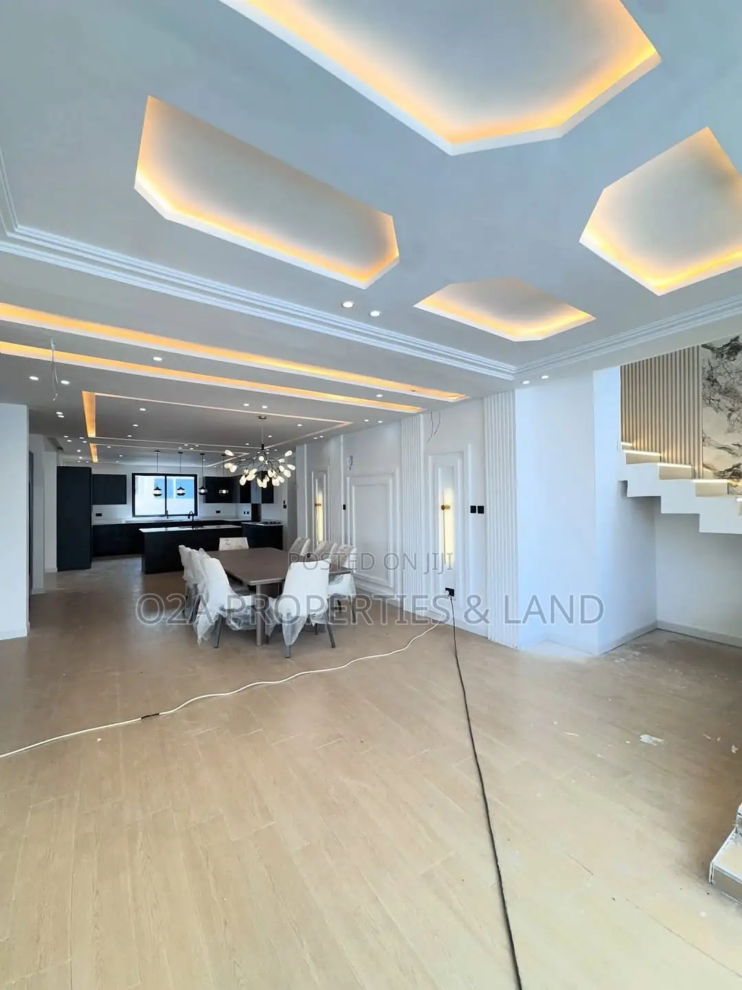 6bdrm House in Lashibi, Sakumono for sale in Sakumono