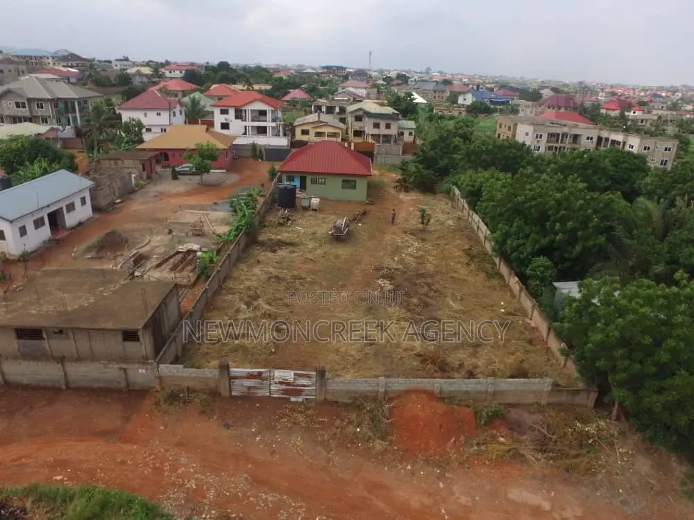 2bdrm Bungalow in Amrahia Toll Booth, Malejor for sale in Malejor