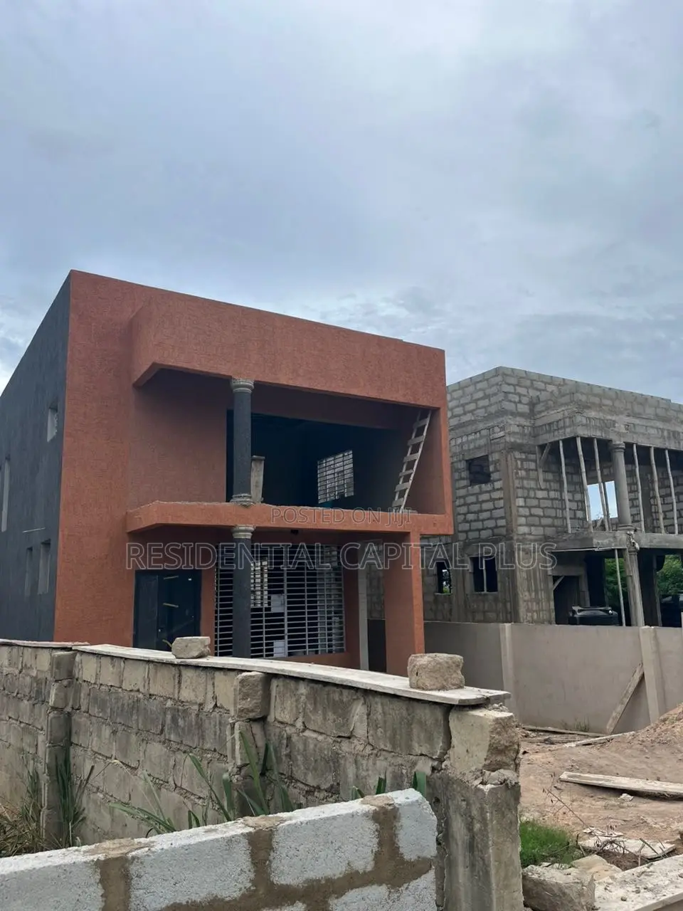 3bdrm Duplex in Ofaakor, Kasoa for sale in Kasoa