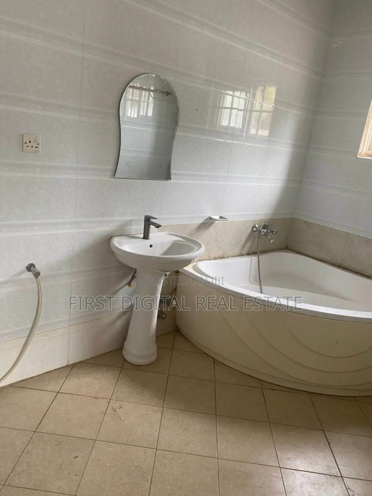 3 Bedroom Self Compound at Broadcasting for Rent in Ga South Municipal