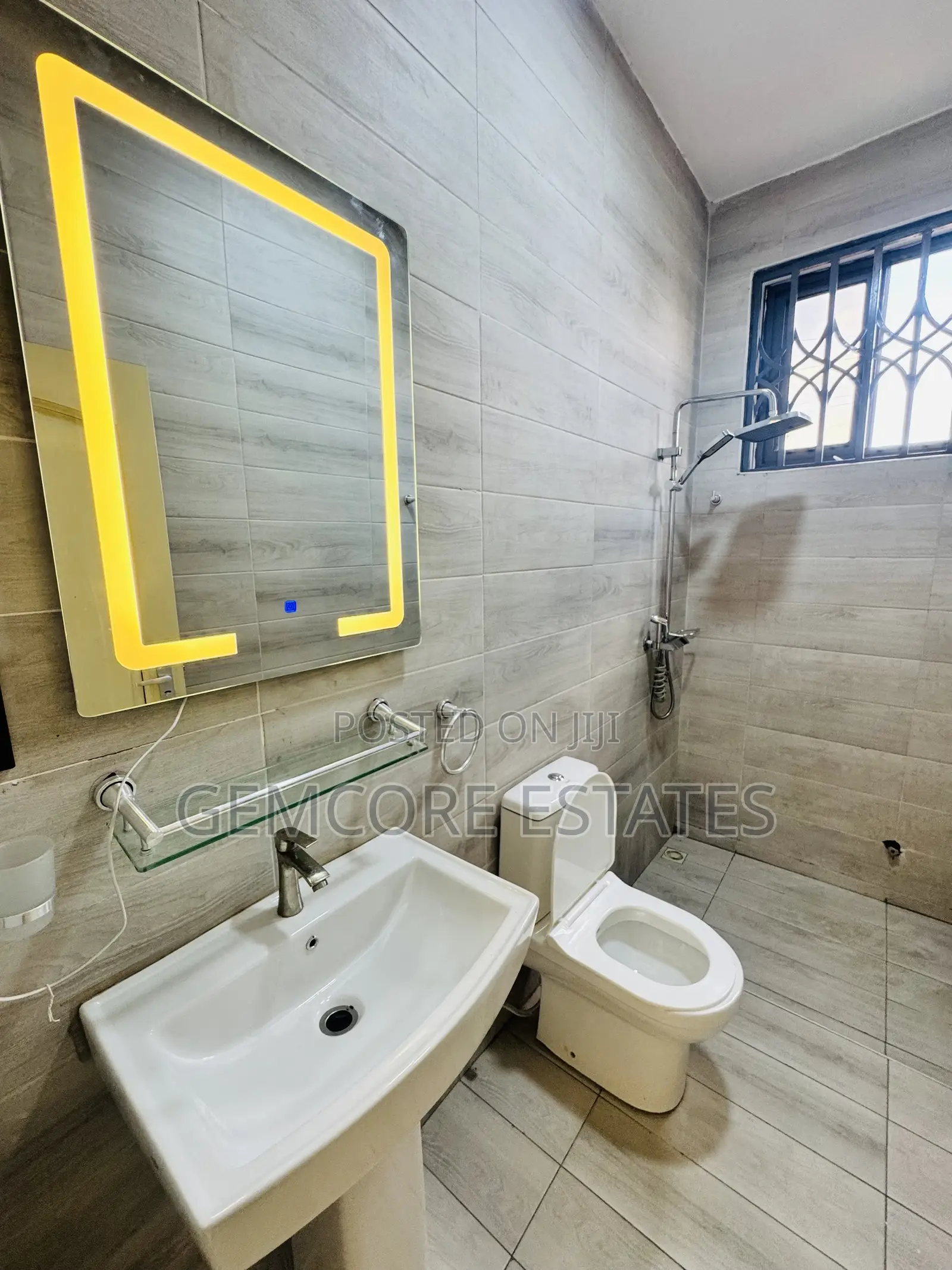 2bdrm Apartment in West Trasacco, Ashaley Botwe for rent in Ashaley Botwe
