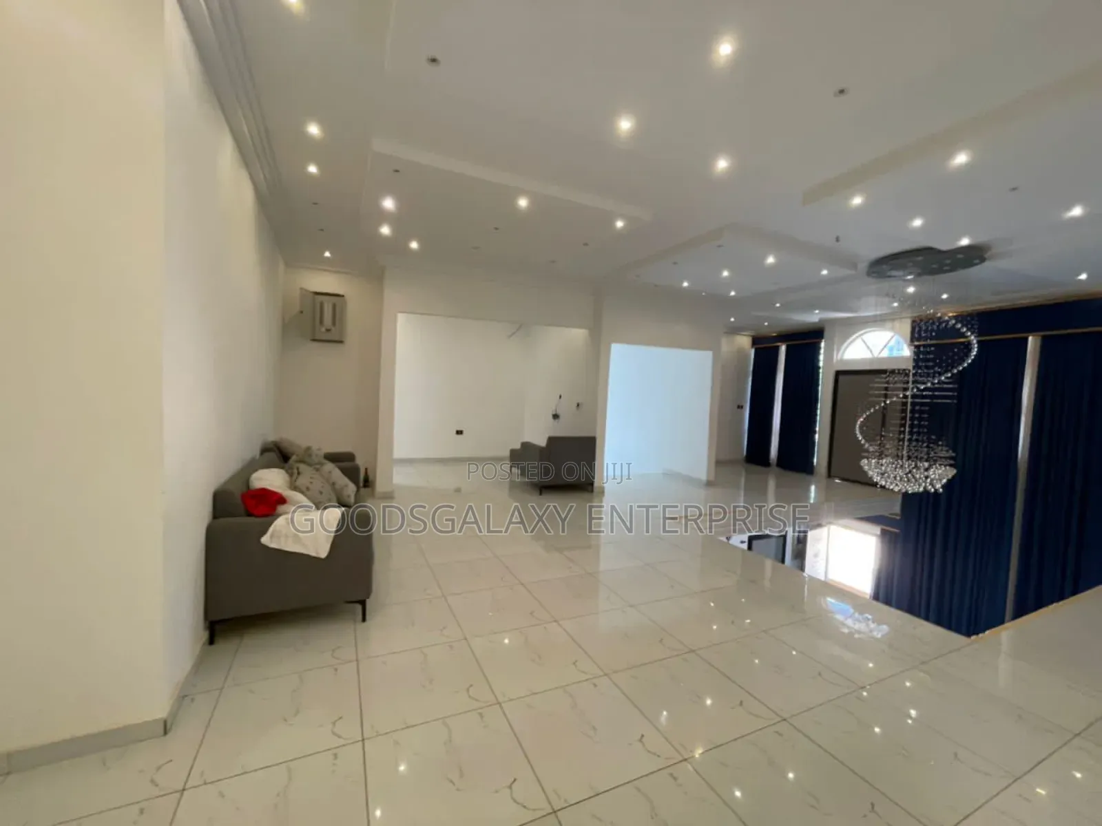 Furnished 6bdrm Mansion in Kumasi Metropolitan for sale in Kumasi Metropolitan
