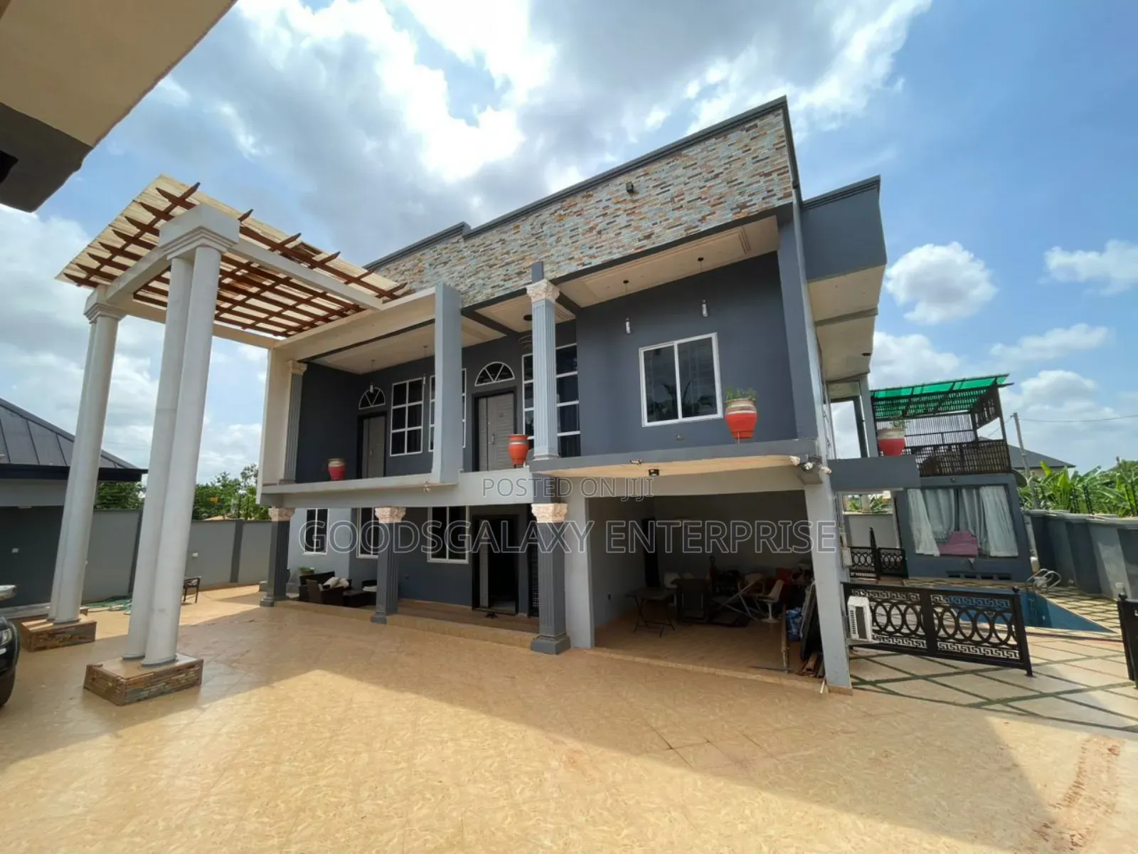 Furnished 6bdrm Mansion in Kumasi Metropolitan for sale in Kumasi Metropolitan