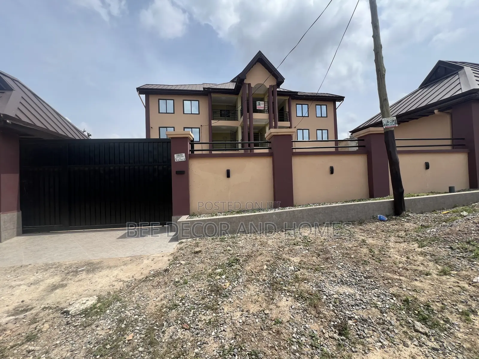 3bdrm Apartment in Bee 🐝 Decor & Homes, Old Ashomang for rent in Old Ashomang