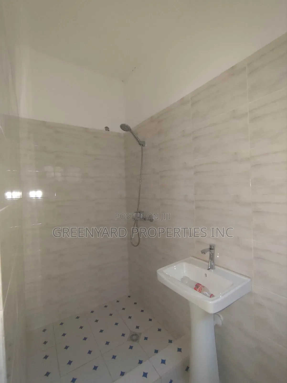 3bdrm Apartment in Adjiringanor, East Legon for rent in East Legon