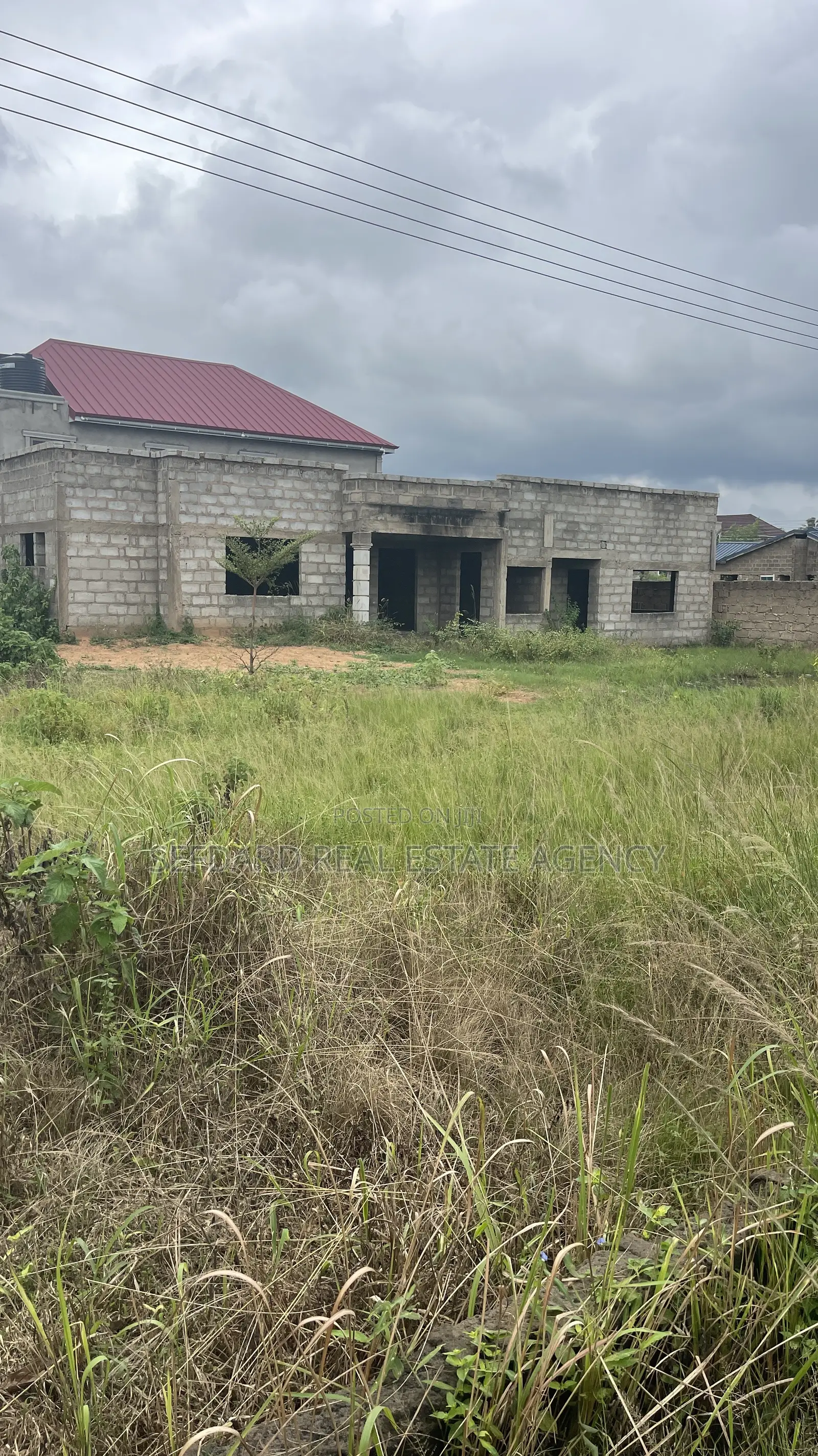 4bdrm House in Sefdard Real Estate, Amasaman for sale in Amasaman