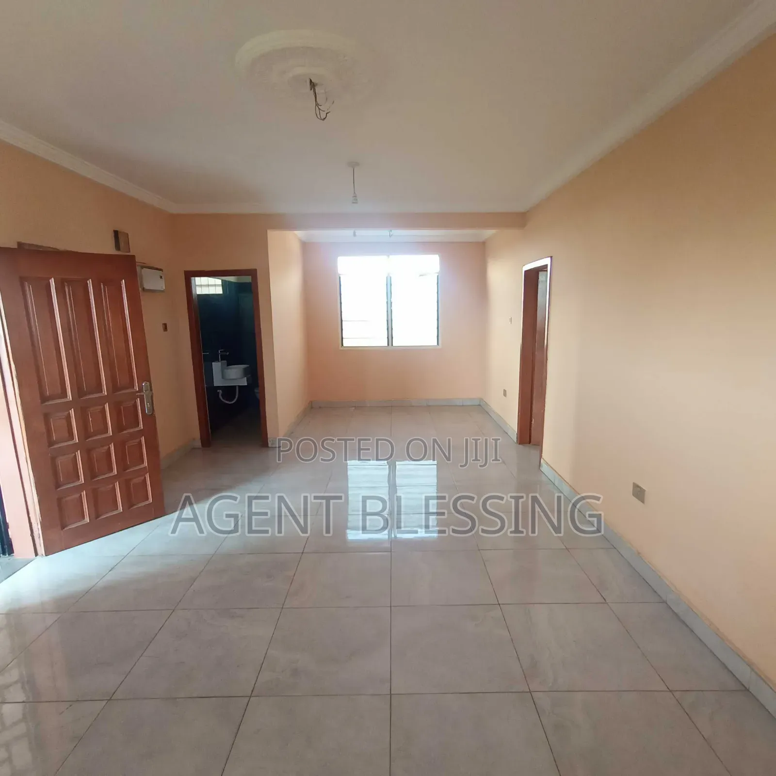 2bdrm Apartment in Community 25, Tema Metropolitan for rent in Tema Metropolitan