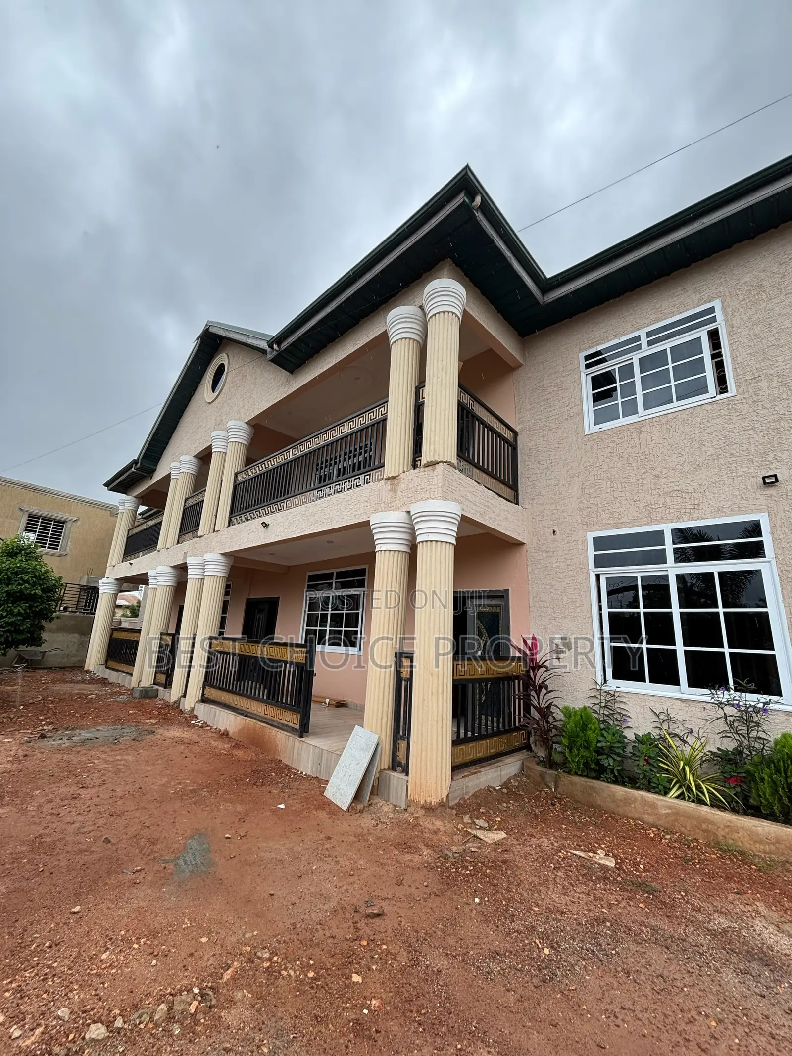 3bdrm Apartment in Chicken Man Pizza, Frafraha for rent in Frafraha