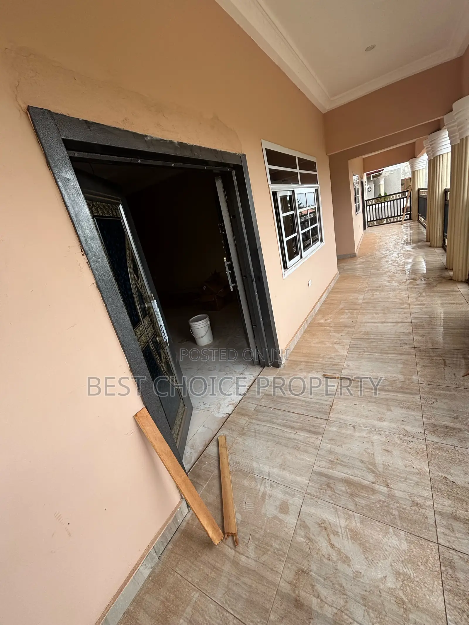 3bdrm Apartment in Chicken Man Pizza, Frafraha for rent in Frafraha