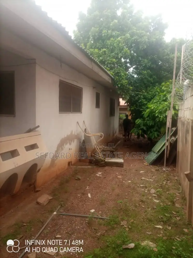 4bdrm House in Sefdard Real Estate, Haatso for sale in Haatso