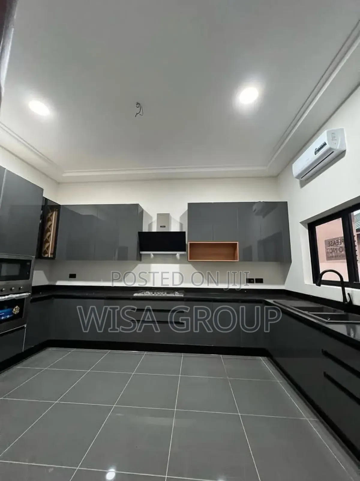 4bdrm Duplex in Wisa Group, Accra Metropolitan for sale in Accra Metropolitan