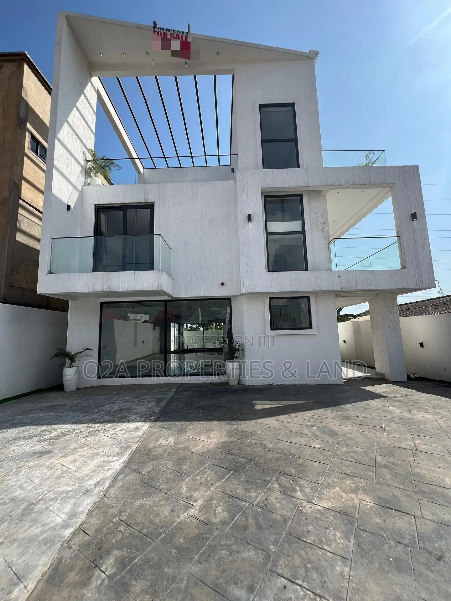 4bdrm House in East Legon, Ability for sale in Ability
