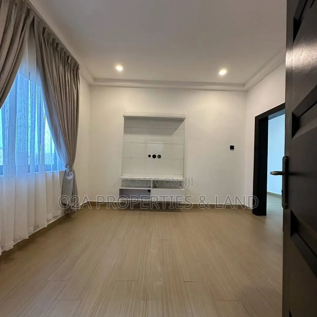 Furnished 4bdrm House in East Legon Hills for sale in New Legon
