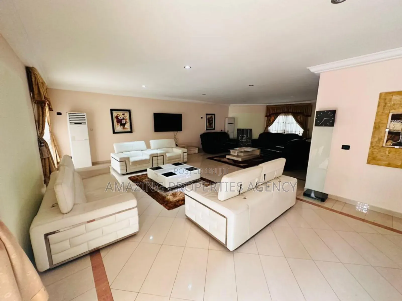 5bdrm Mansion in Adjiriganor for sale in Adjiriganor