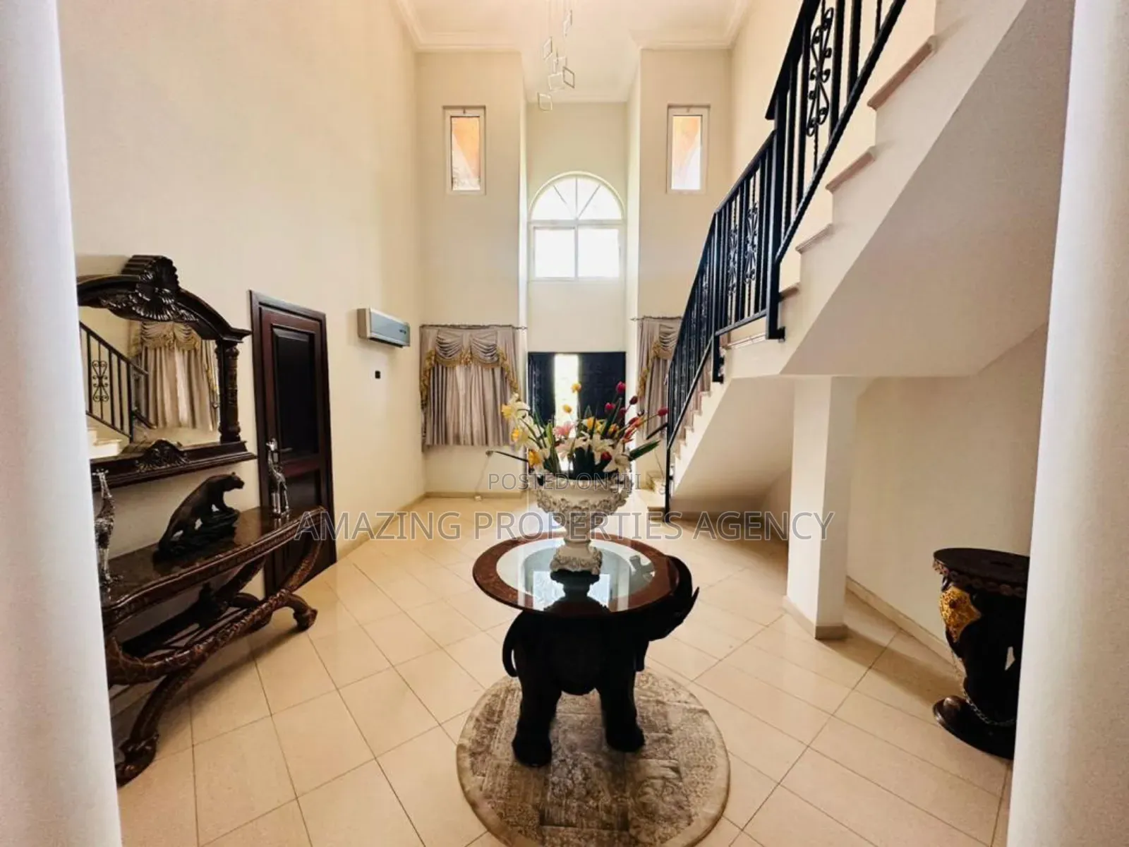 5bdrm Mansion in Adjiriganor for sale in Adjiriganor