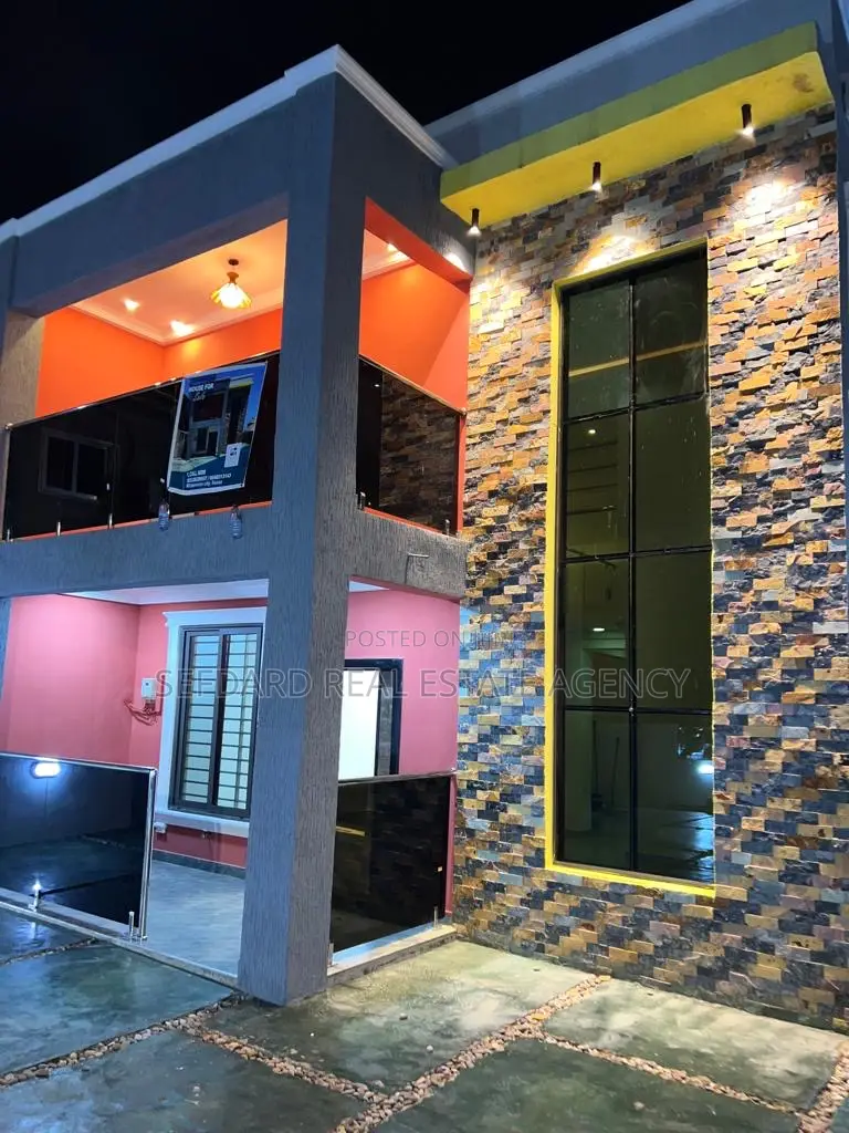 4bdrm Duplex in Sefdard Real Estate, Kasoa for sale in Kasoa