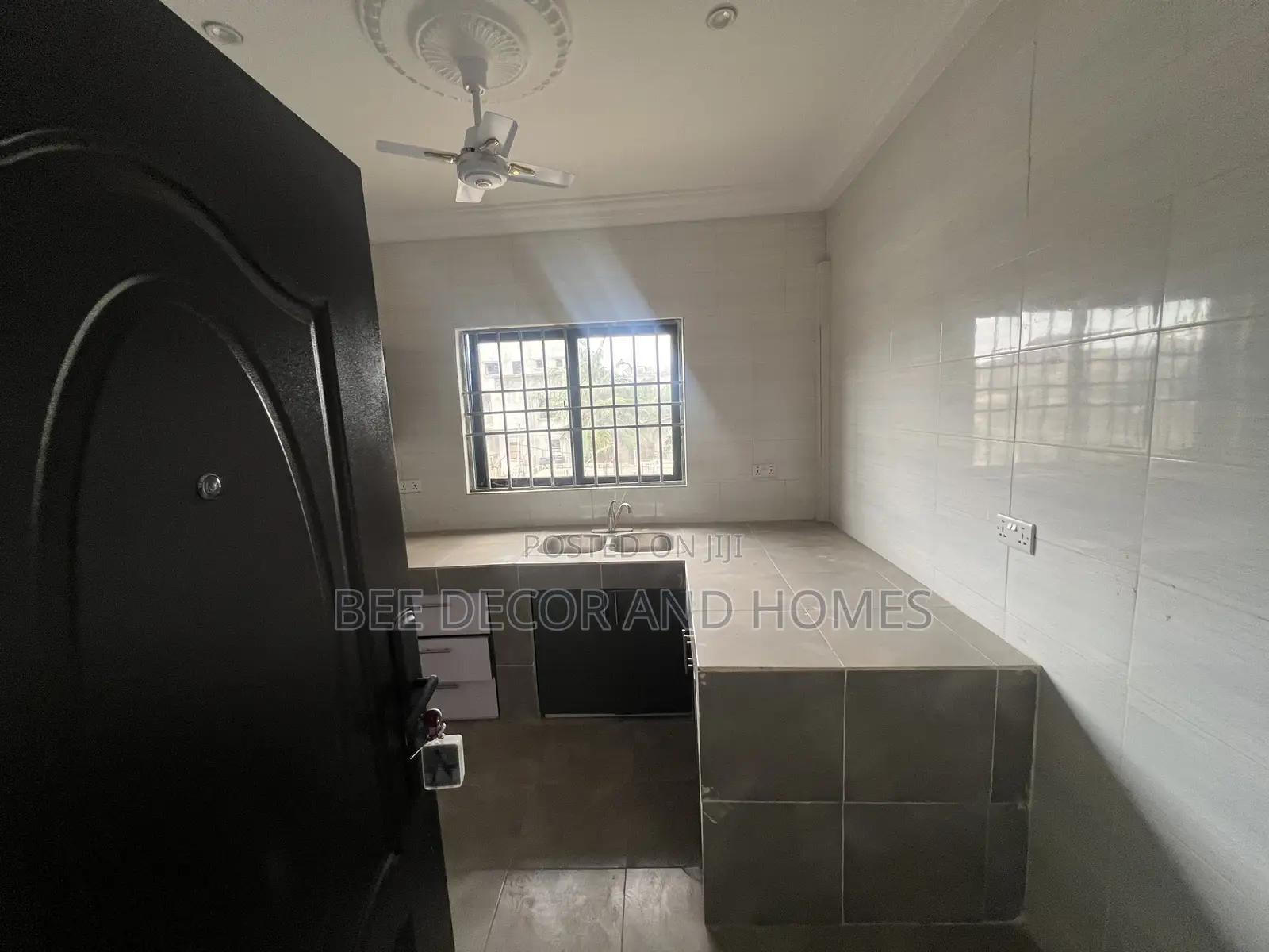 3bdrm Apartment in Bee 🐝 Decor & Homes, Old Ashomang for rent in Old Ashomang