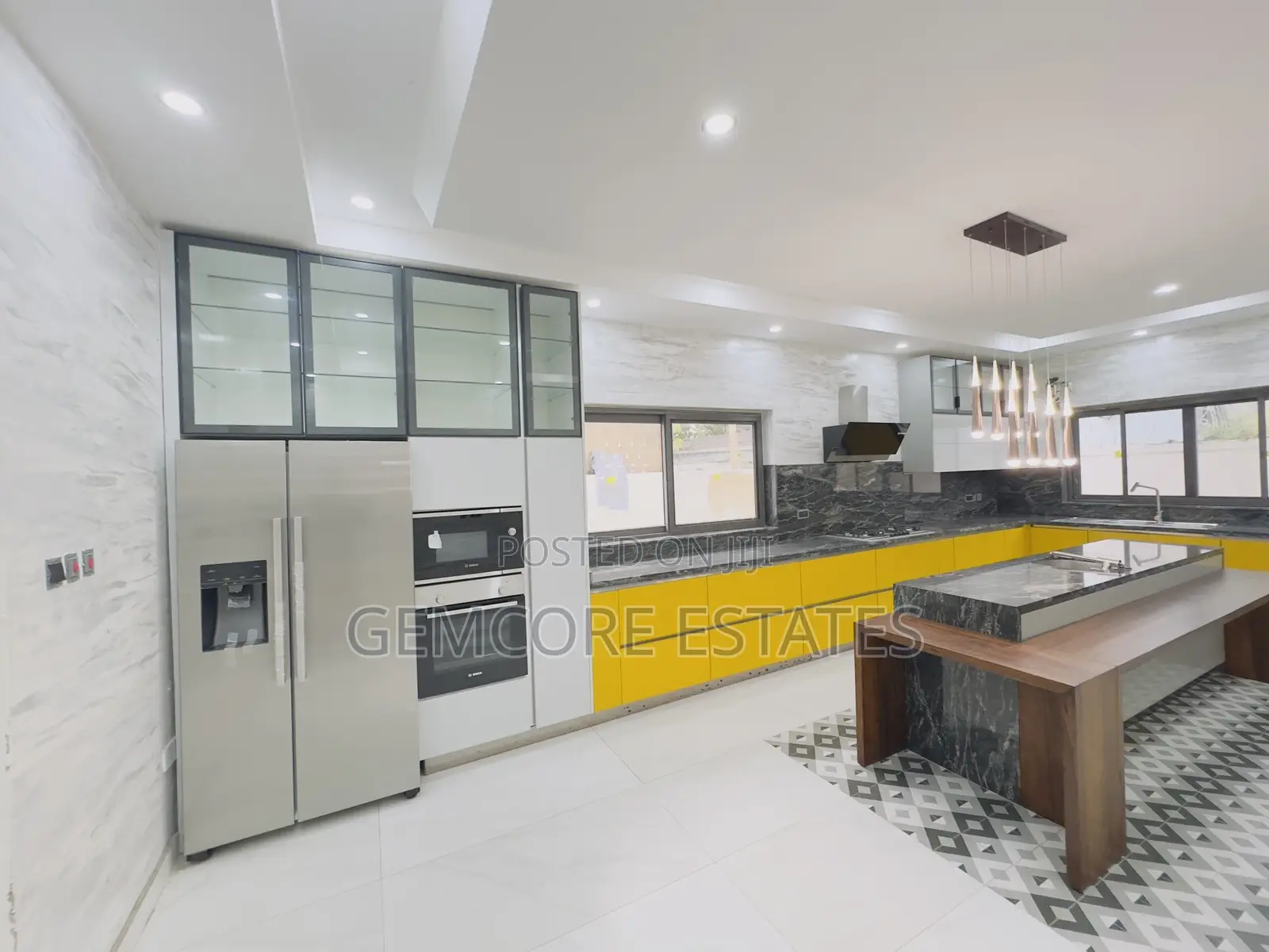 5bdrm House in East Legon for sale in East Legon