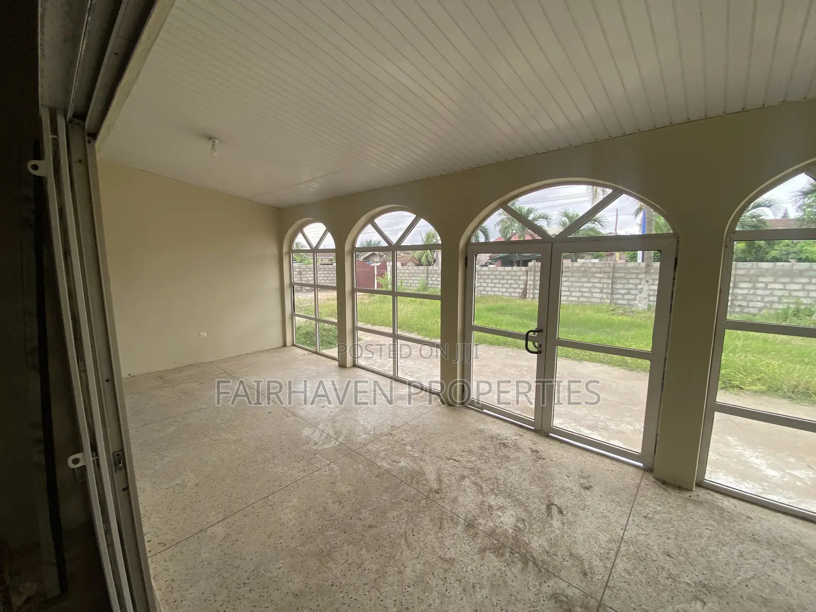 Space for Rent (5 Bedrooms) for Office, Restaurant in East Legon