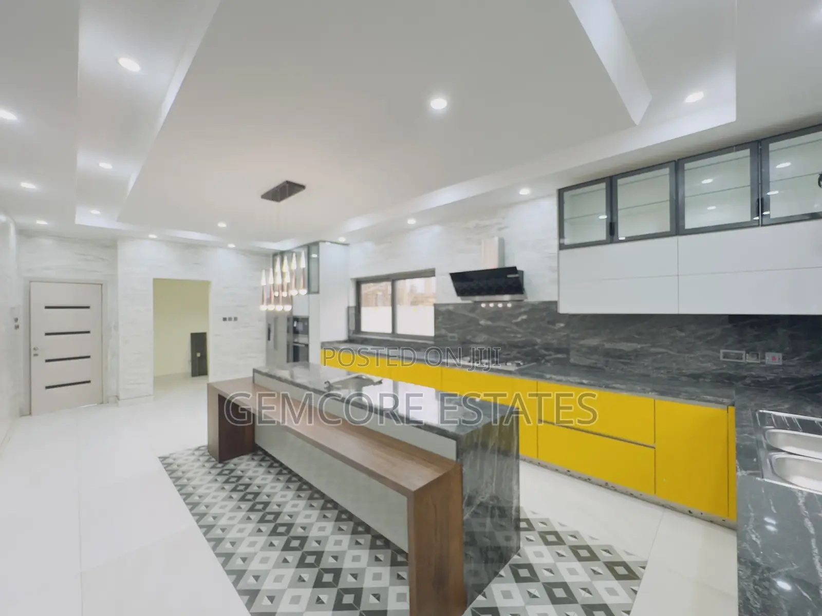 5bdrm House in East Legon|American for rent in East Legon