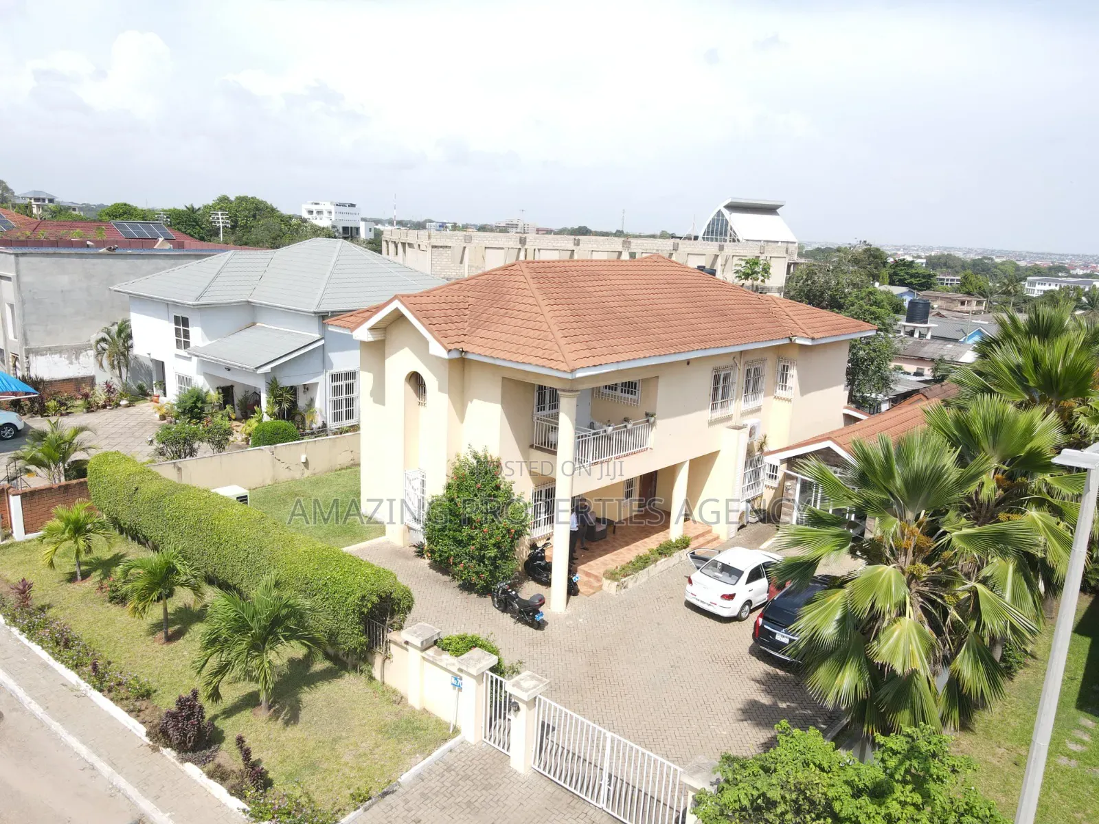 4bdrm Mansion in Cantonments for sale in Cantonments
