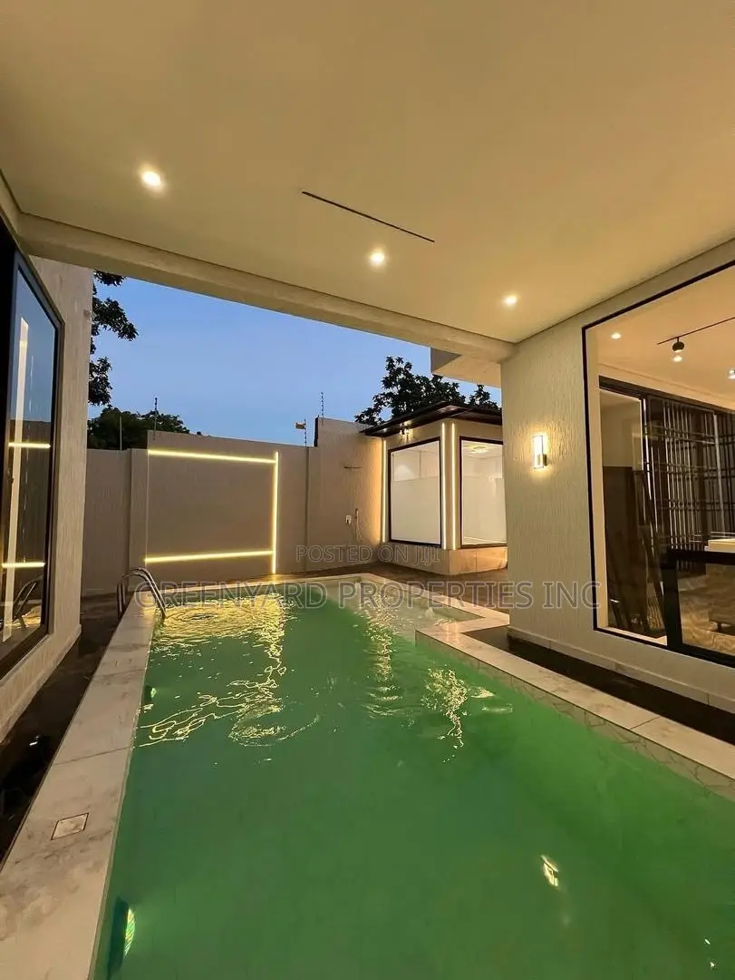 7bdrm House in American House, East Legon for sale in East Legon
