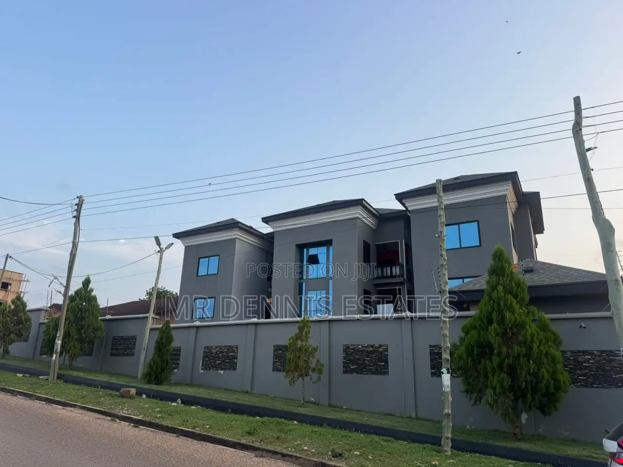 3bdrm Apartment in Achimota Apartments, Mile 7 for rent in Mile 7