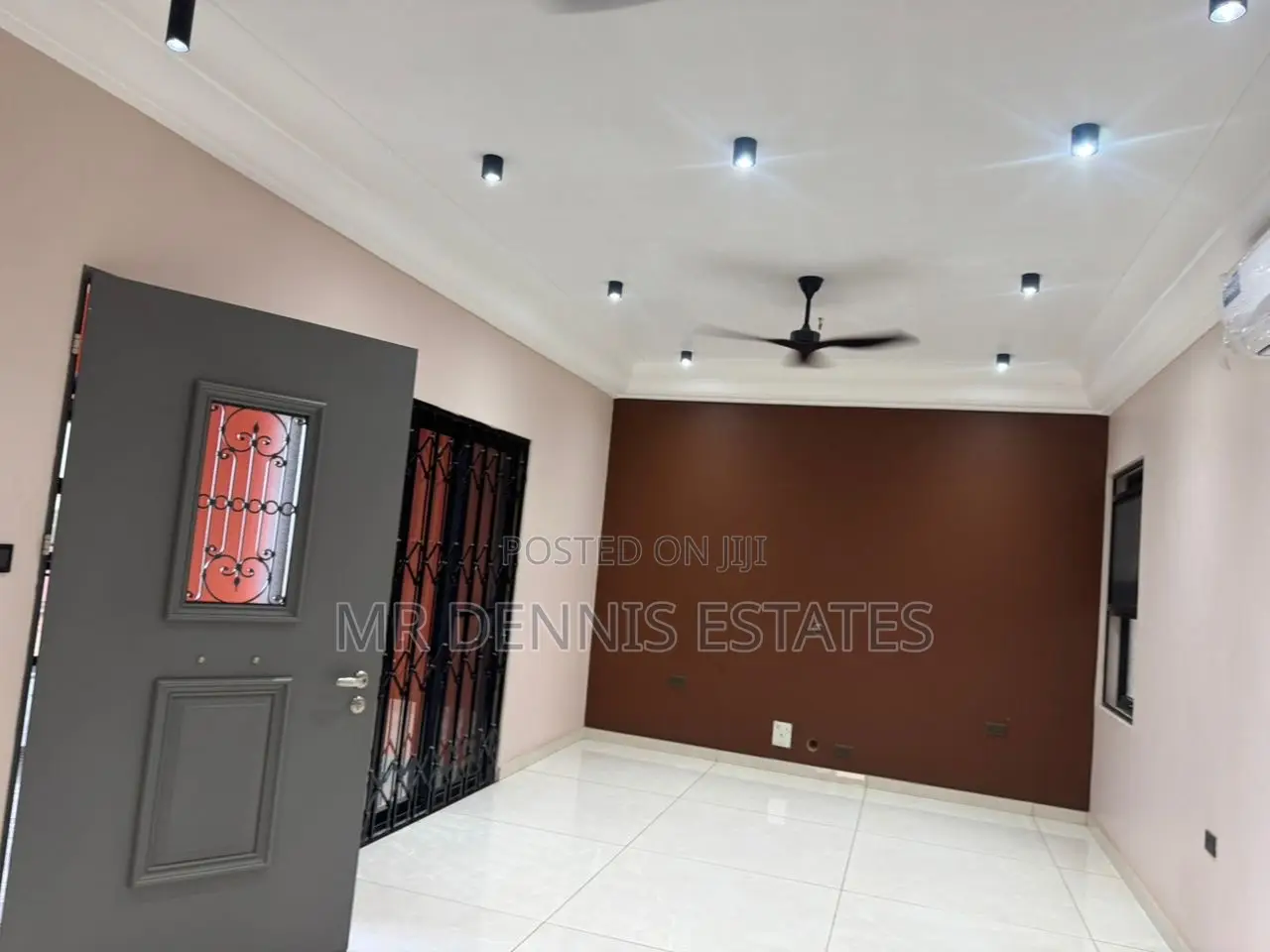 3bdrm Apartment in Achimota Apartments, Mile 7 for rent in Mile 7