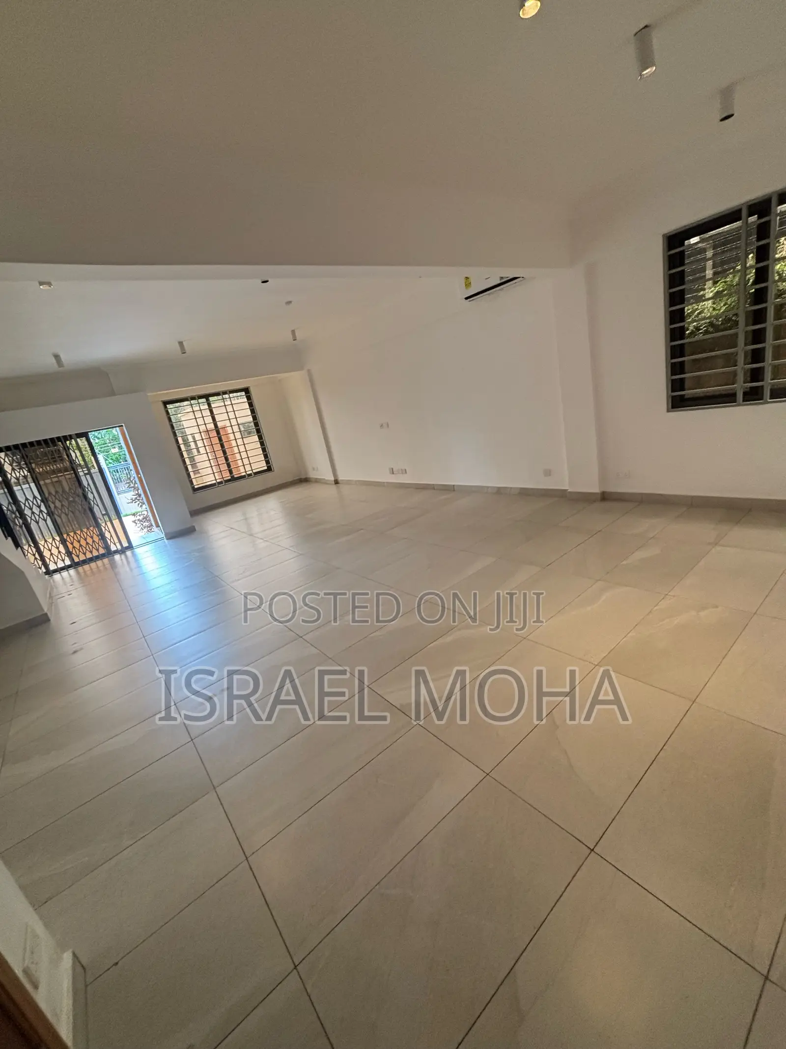 4bdrm Duplex in Oyarifa for Sale in Oyarifa Mall Area