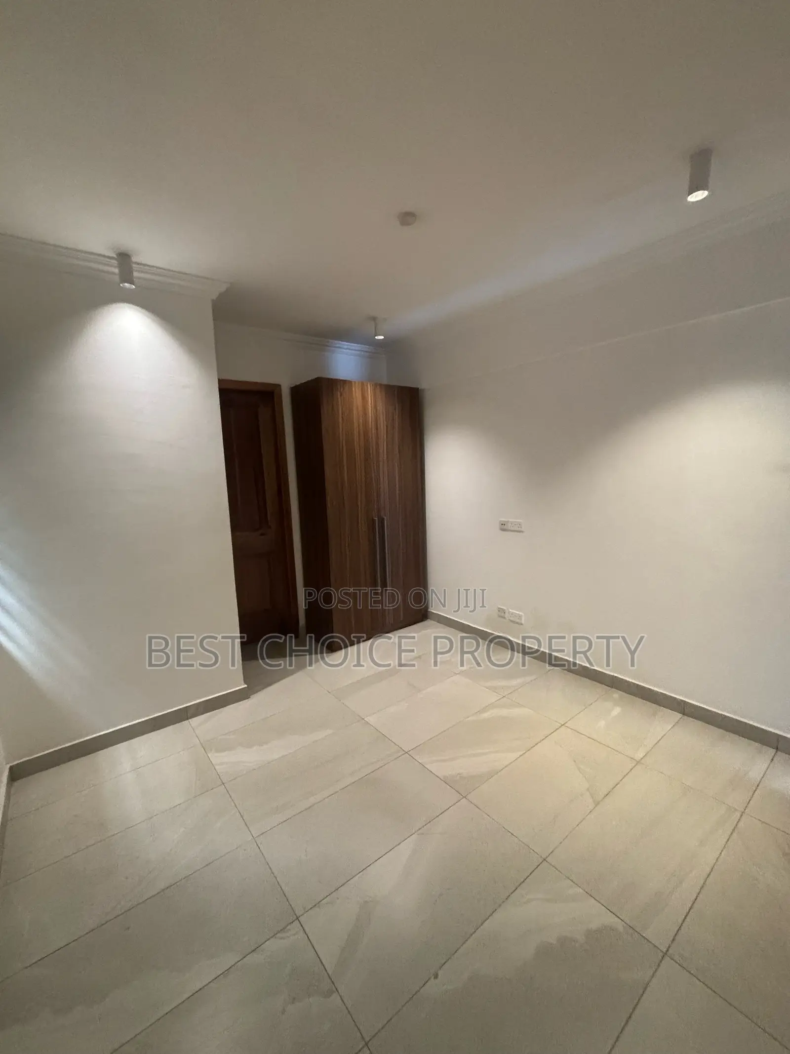 4bdrm Duplex in Oyarifa for Sale in Oyarifa Mall Area