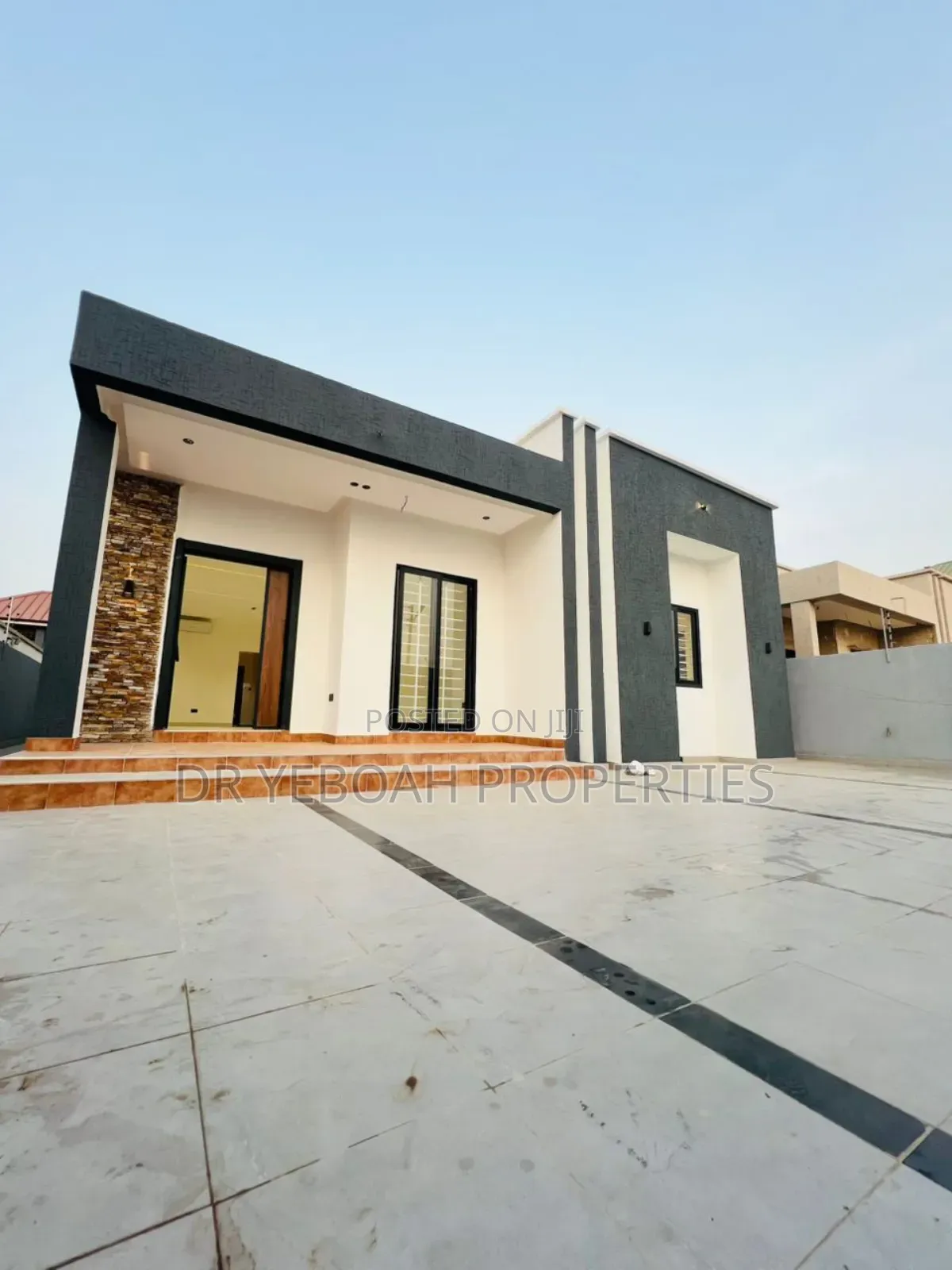 3bdrm Duplex in Oyarifa:- 3 Bedrooms for sale in Oyarifa