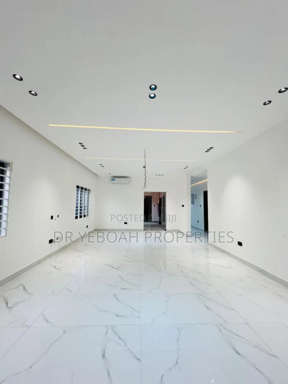 3bdrm Duplex in Oyarifa:- 3 Bedrooms for sale in Oyarifa