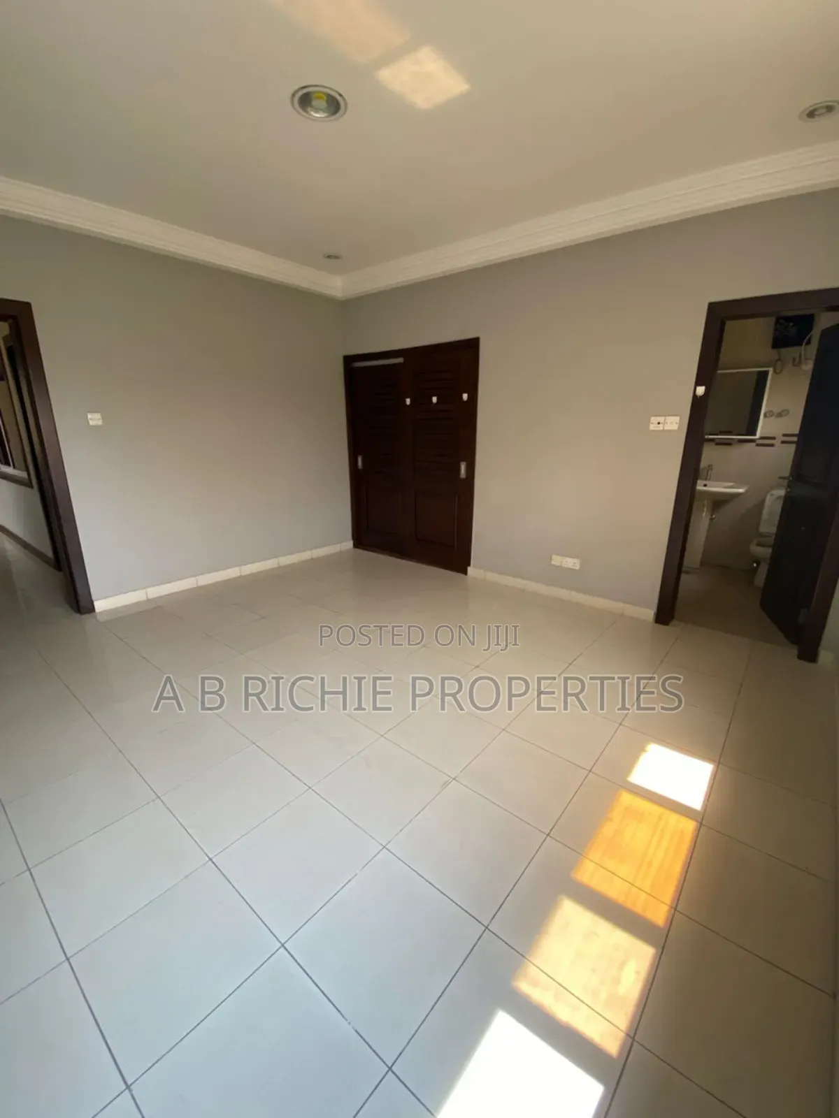 5bdrm House in Ab Richie Properties, Cantonments for sale in Cantonments