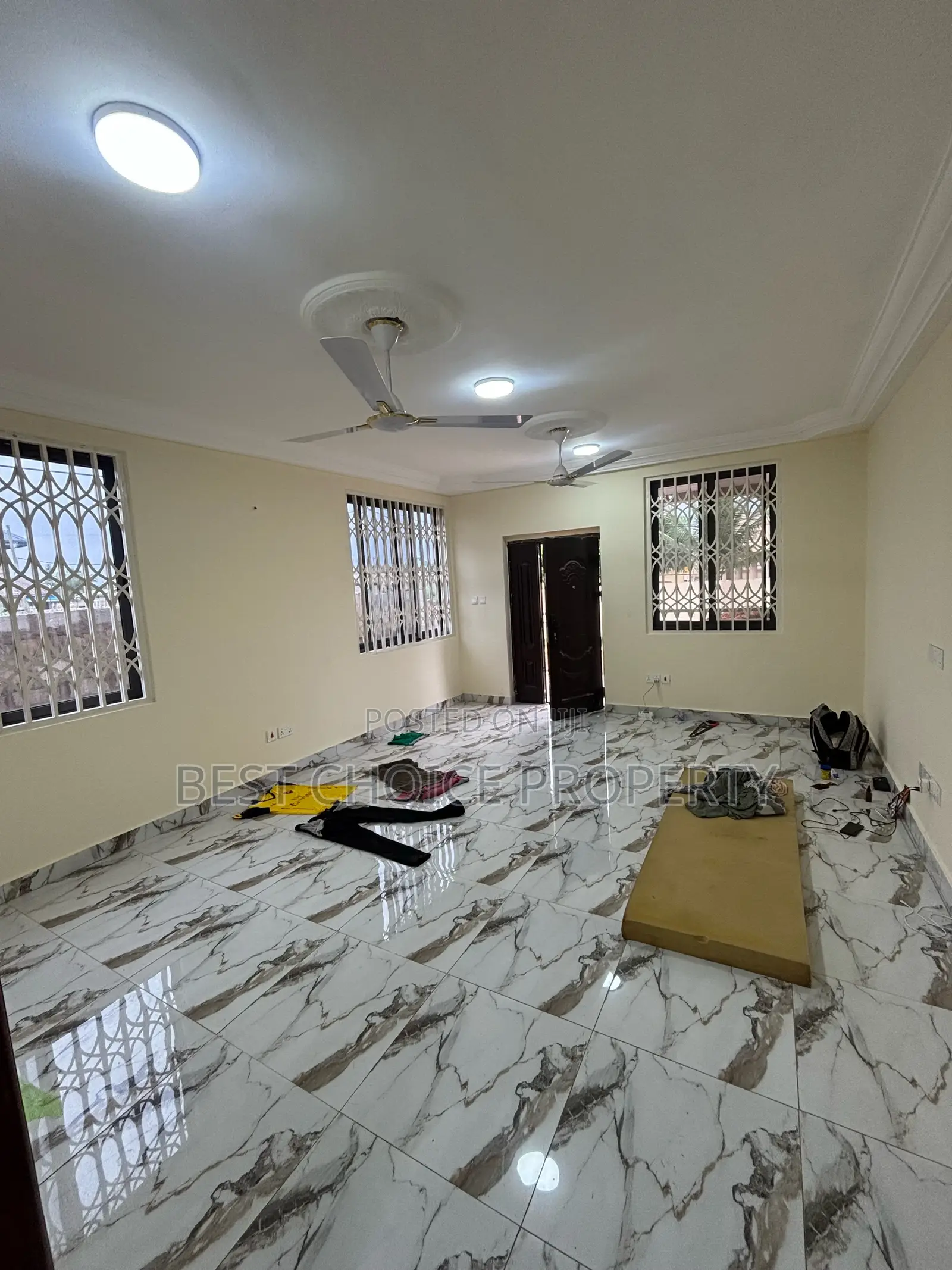 3bdrm Apartment in Community 8 Police, Lake Side Estate for rent in Lake Side Estate