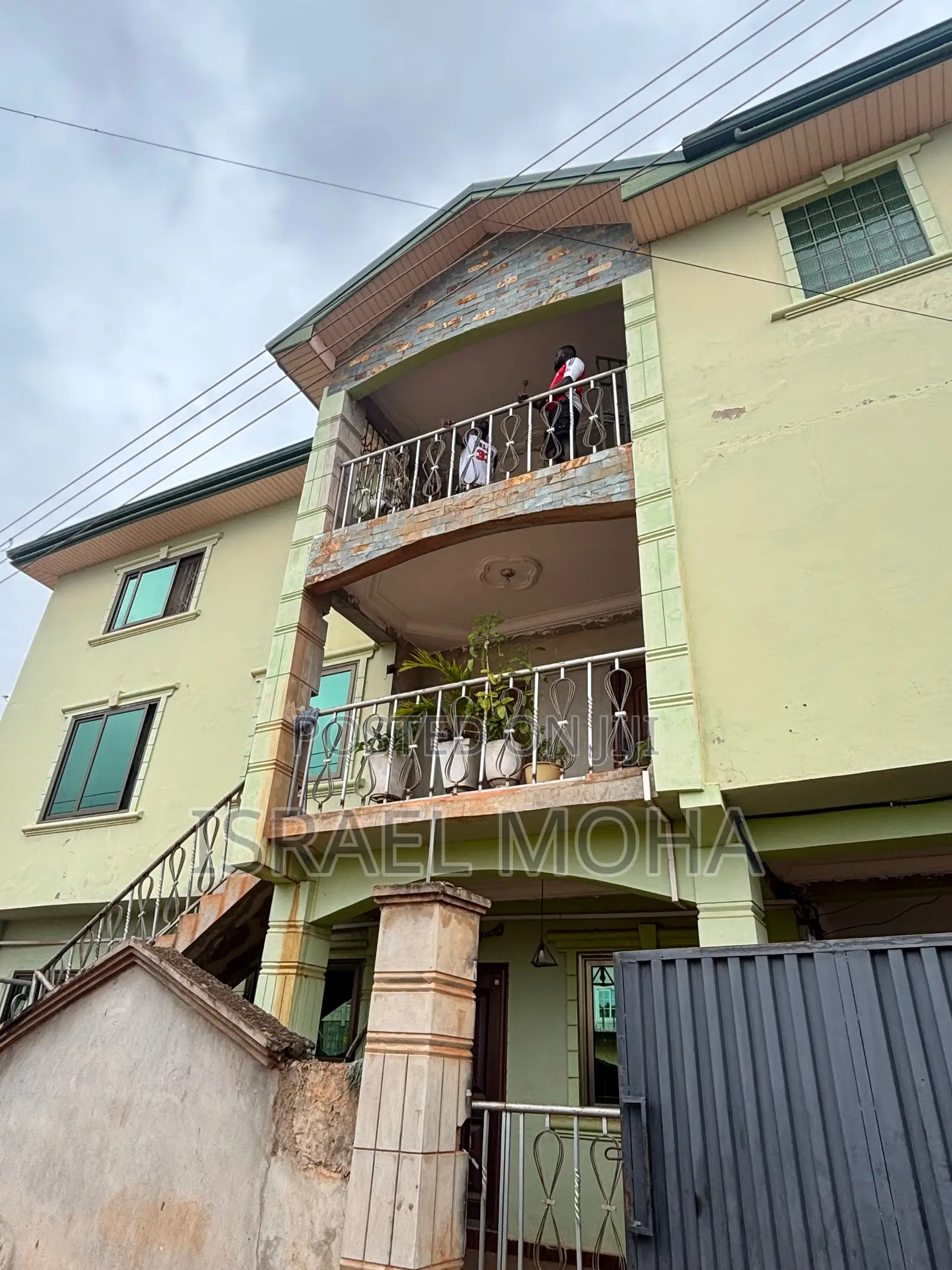 1bdrm Apartment in Adenta Survive, Frafraha for rent in Frafraha