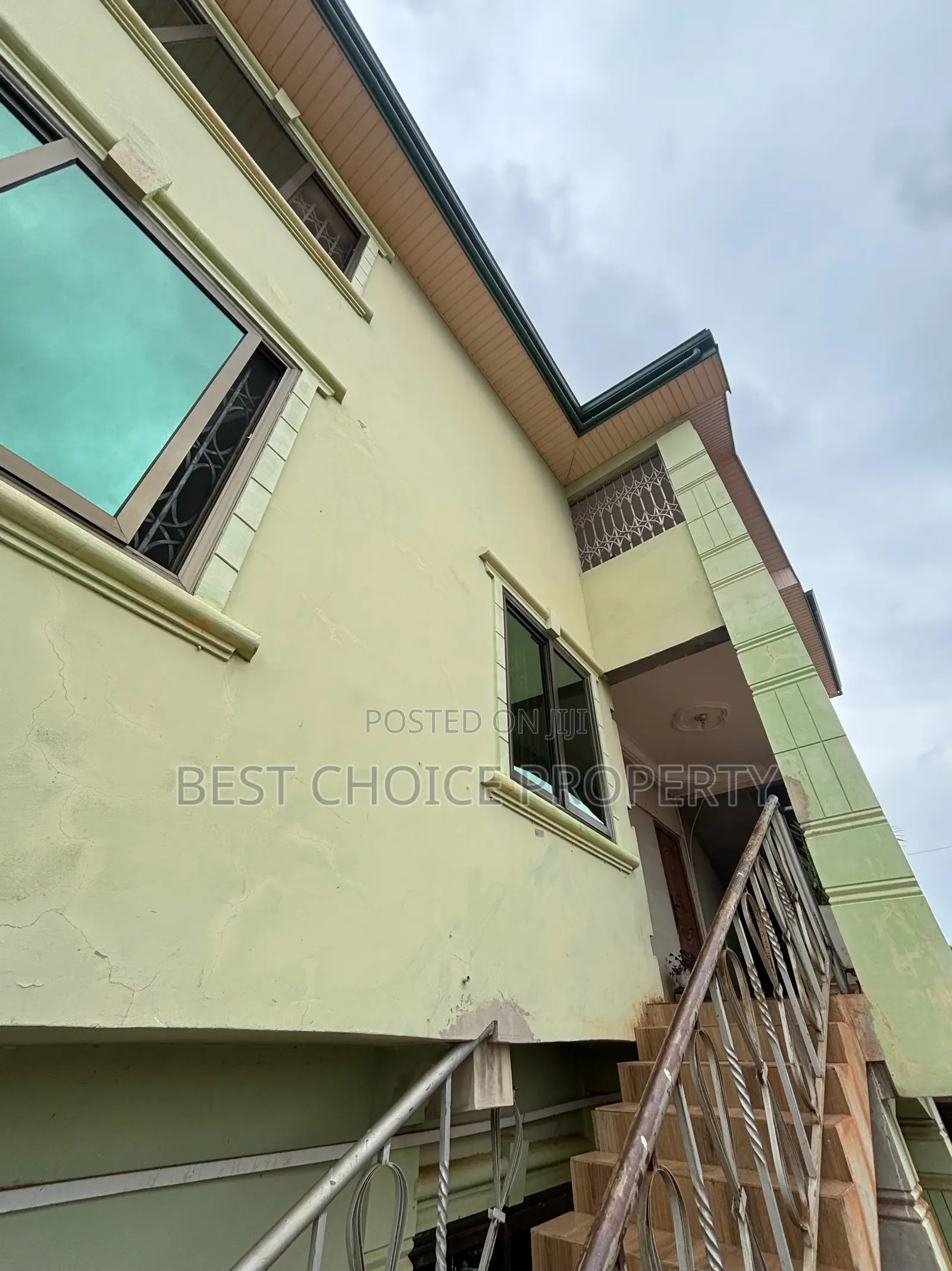 1bdrm Apartment in Adenta Survive, Frafraha for rent in Frafraha