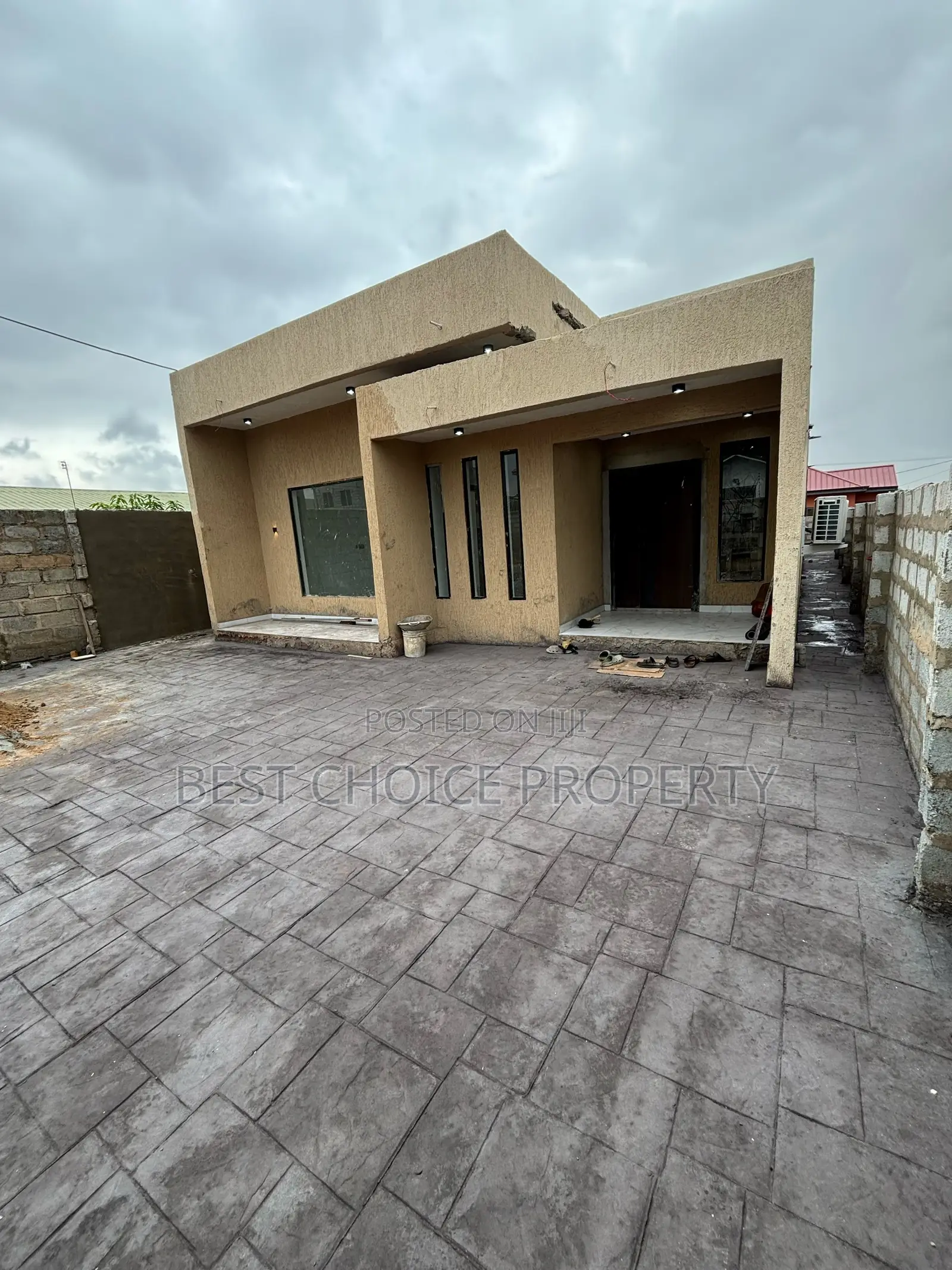 Executive Three Bedroom Available at Lakeside for Sale in Lake Side Estate