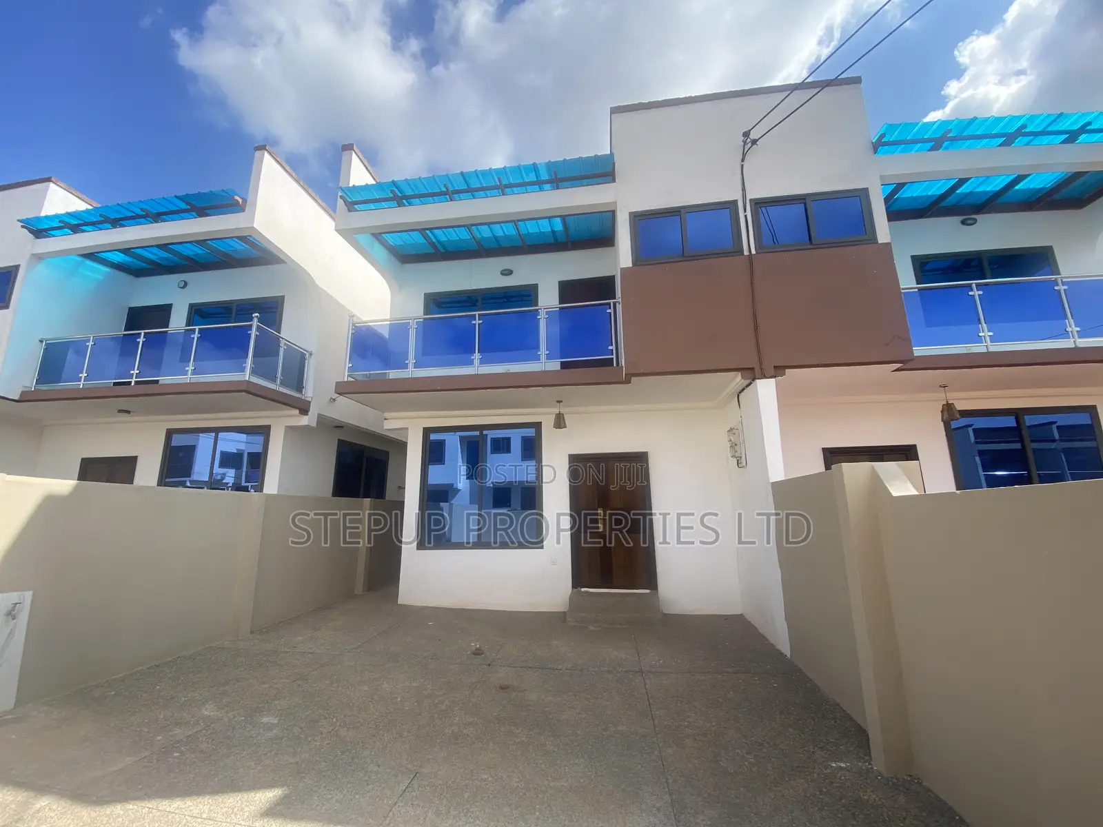 3bdrm House in Ayi Mensa, Adenta for sale in Adenta
