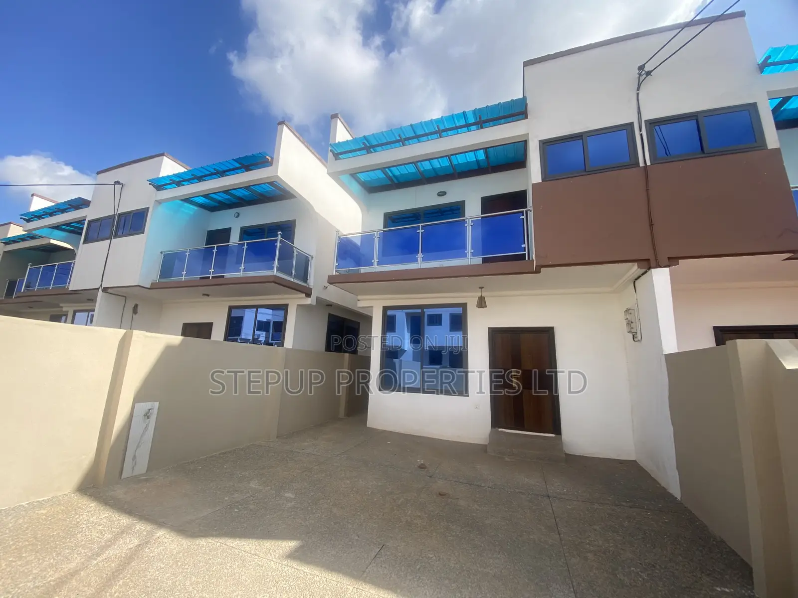 3bdrm House in Ayi Mensa, Adenta for sale in Adenta