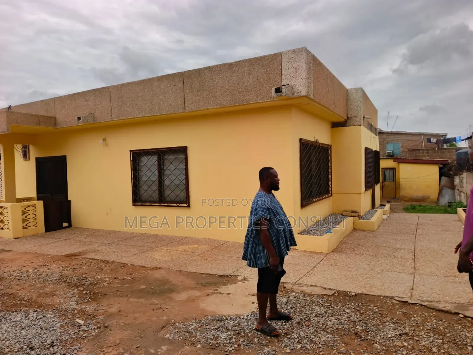 Property for Sale in Lapaz Honkong N1 Highway in Lapaz