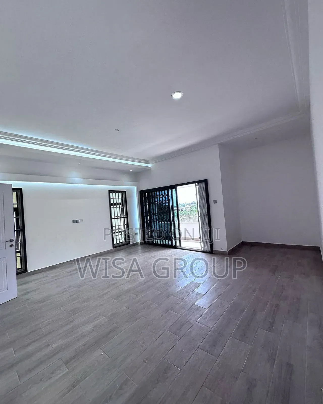 3bdrm Duplex in Wisa Group, Accra Metropolitan for sale in Accra Metropolitan