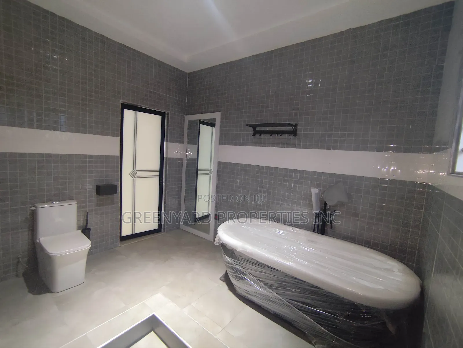 4bdrm House in Ars, East Legon for sale in East Legon