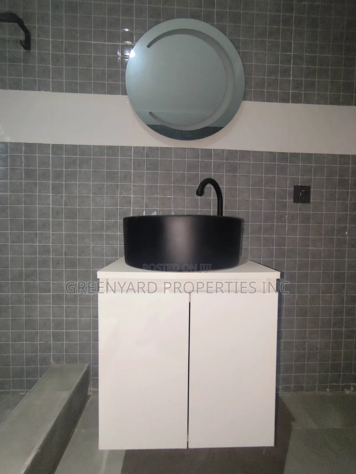 4bdrm House in Ars, East Legon for sale in East Legon