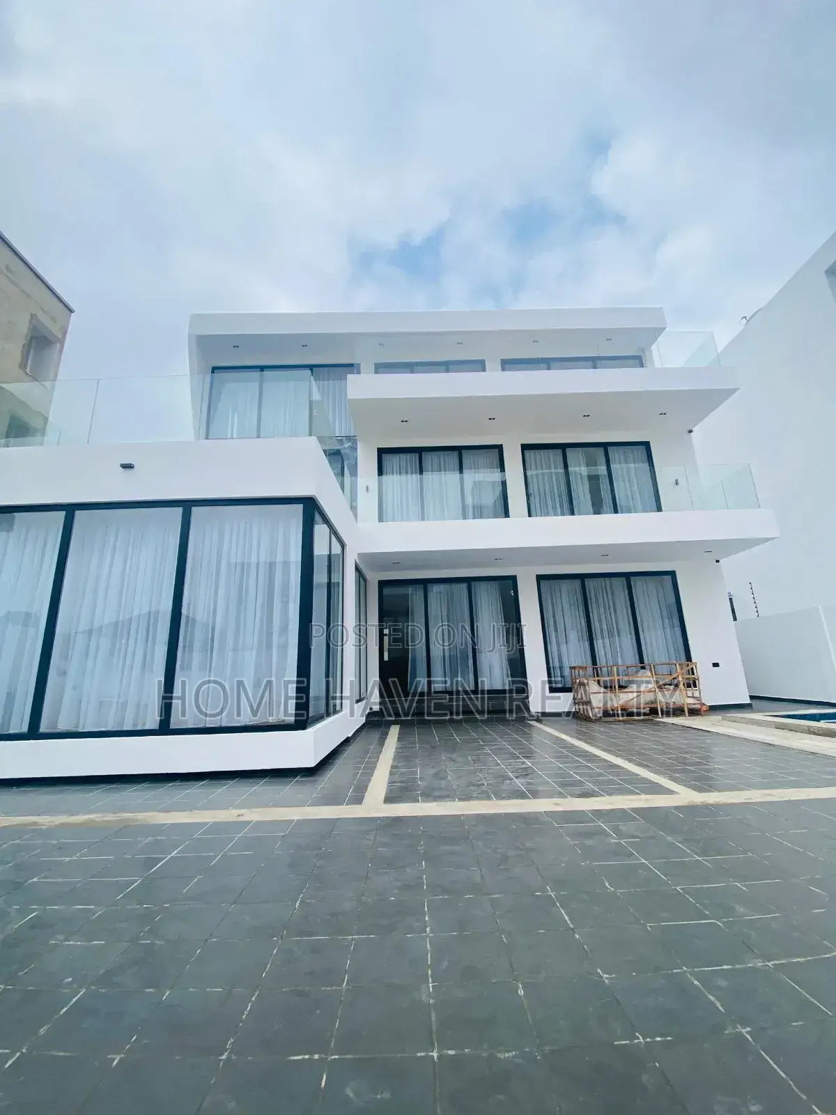 Furnished 4bdrm House in East Legon for sale in East Legon