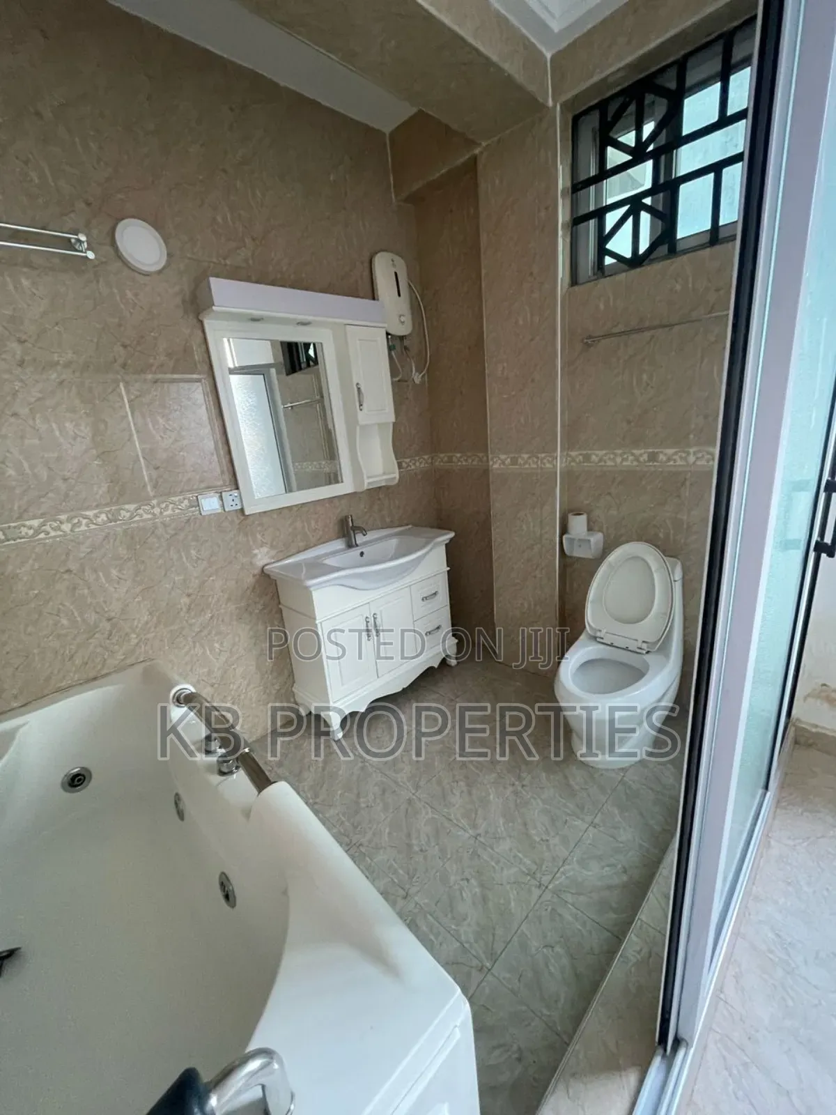 3bdrm Apartment in Kb Properties, Spintex for rent in Spintex