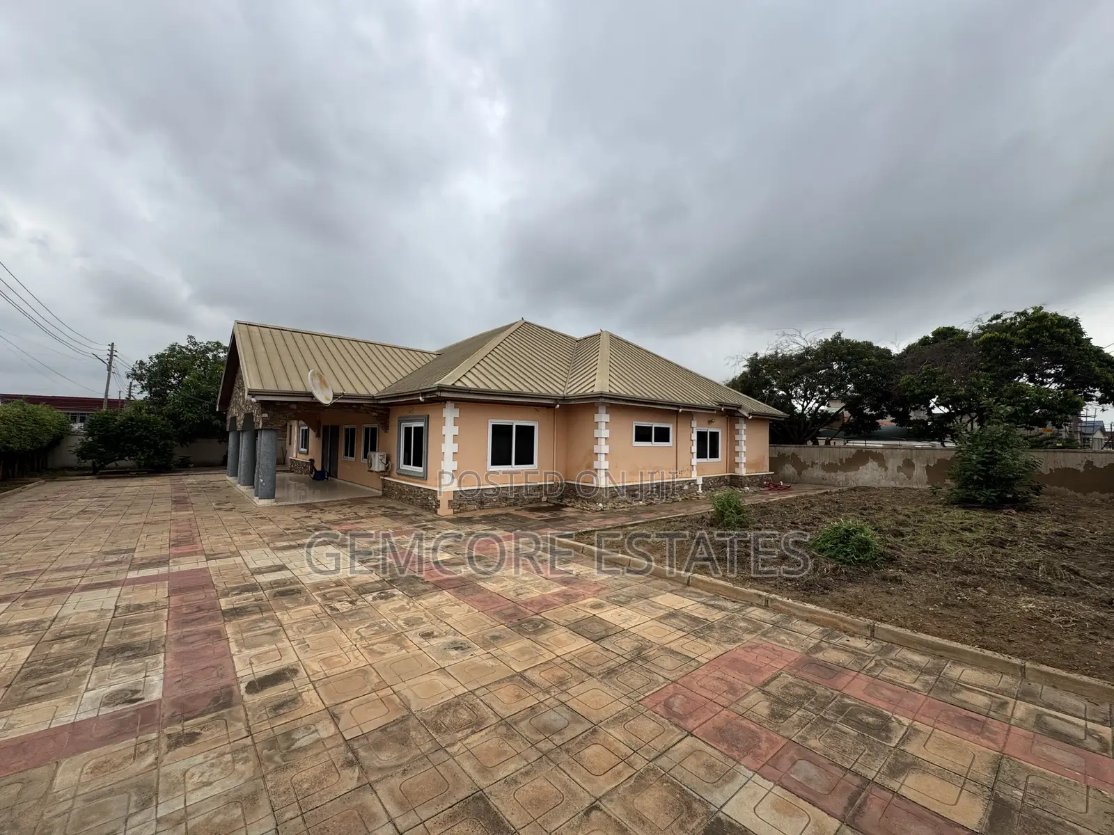 4bdrm House in Nanakrom| Melcom, Adjiriganor for sale in Adjiriganor