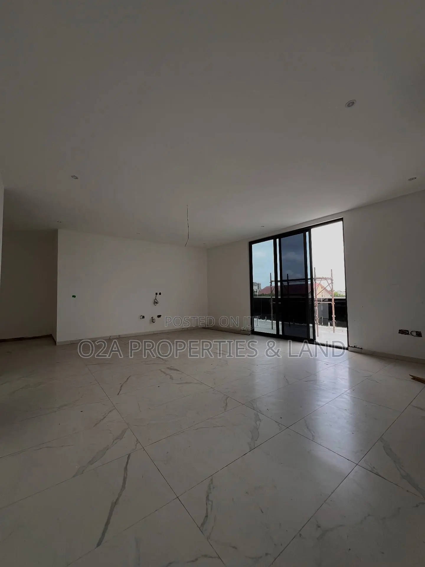 6bdrm House in East Legon, Bawaleshie for sale in Bawaleshie