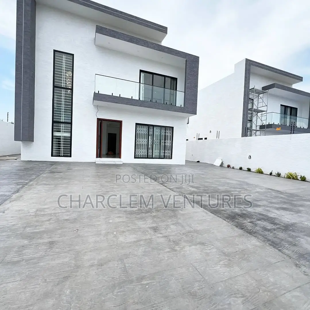 4bdrm House in Charclem Ventures, Sakumono for sale in Sakumono