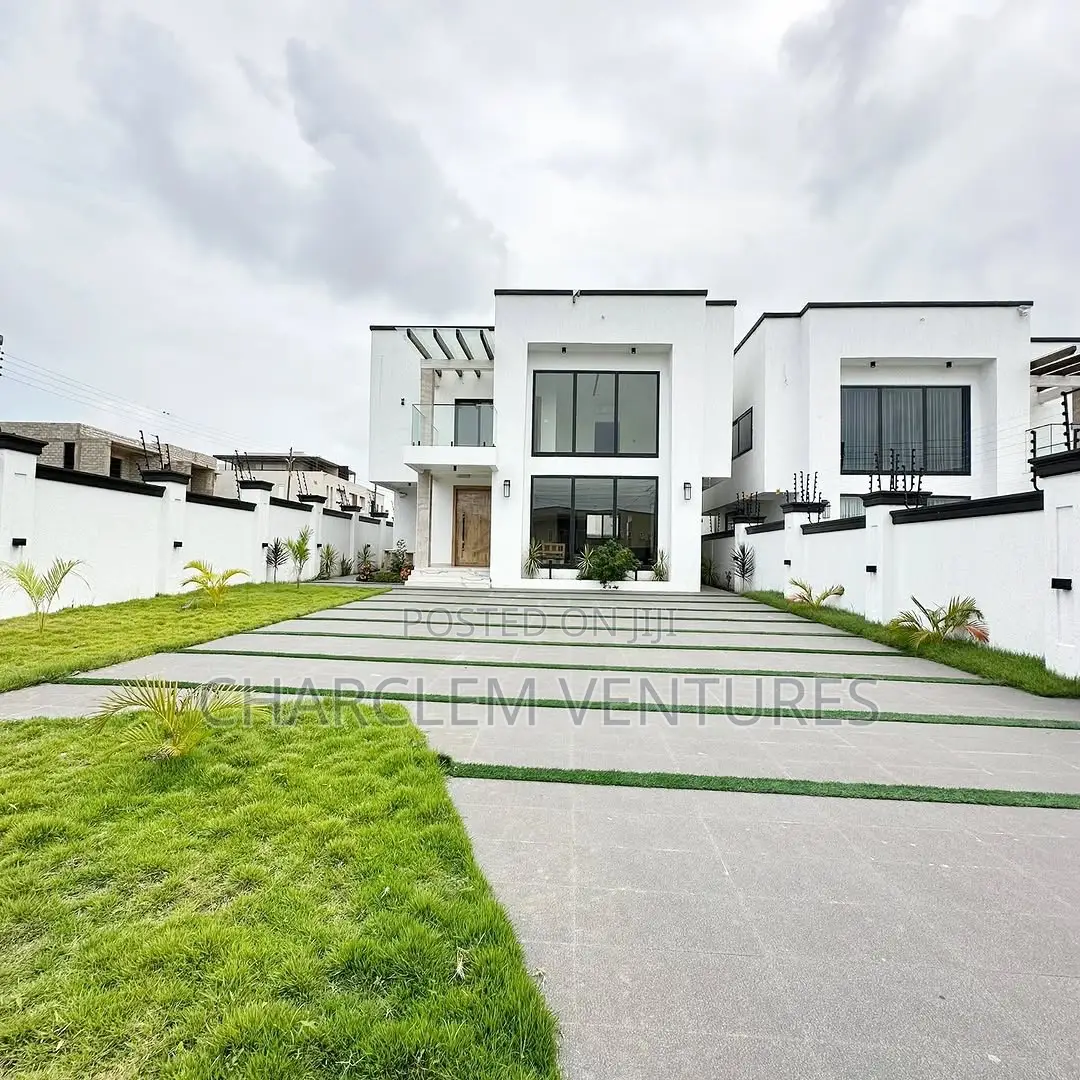 4bdrm House in Charclem Ventures, Accra Metropolitan for sale in Accra Metropolitan