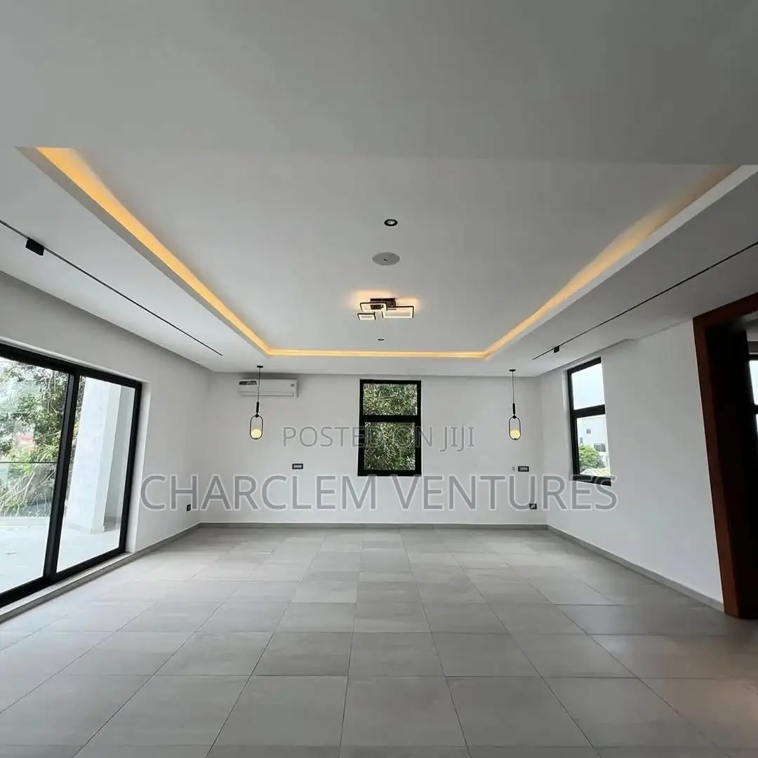 7bdrm House in Charclem Ventures, East Legon for sale in East Legon